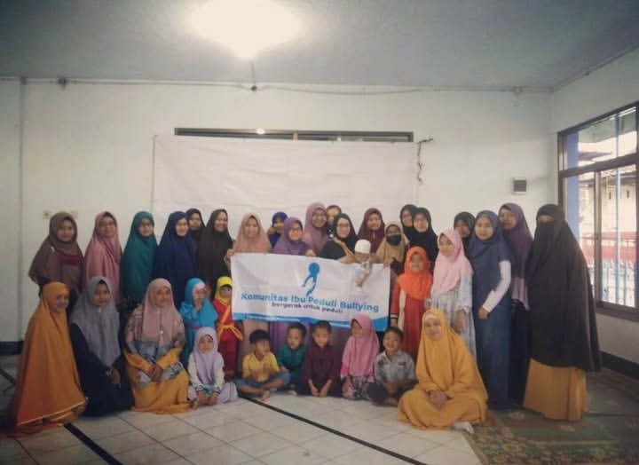 Diskusi Parenting: Mengenalkan Bullying pada Anak Sejak Dini