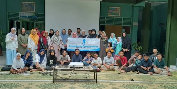 Diskusi Bullying Bersama Orang Tua dan Siswa SMP Muhammadiyah 3 Wirobrajan, Yogyakarta